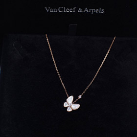 Van Cleef & Arpels złoto i biały Mother-of-Pearl motyl naszyjnik-3694  