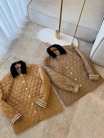 Burberry classic corduroy kołnierz diamentowy quilted kurtka w złotej bawełnie-5300  