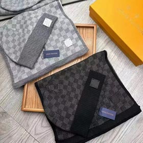 Louis Vuitton szalik i kapelusz